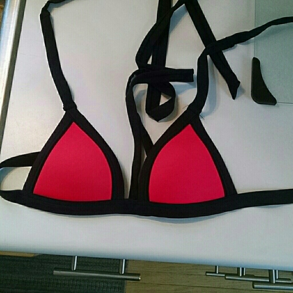 VS Pink black pushup bikini top